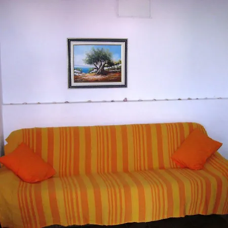 Jelsa Apartments